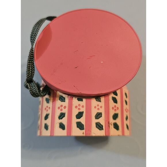 Vintage Avon Kitten Persion Cat In Pink Hat Box Christmas Ornament 1980s - Picture 5 of 8